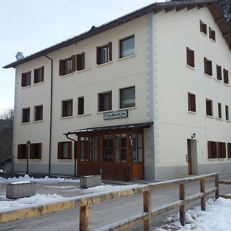 Casa Alpina Sacro Cuore Canale dʼAgordo Kültér fotó